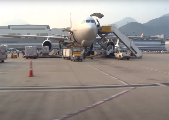 Beveiliging DHL Internationaal Luchtvrachtvervoer Met Pakhuis