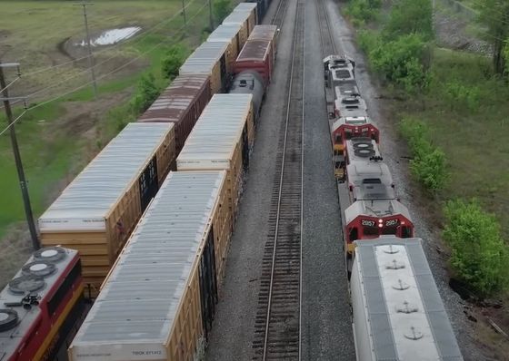 Trasporti ferroviari internazionali veloci e tempestivi a basso costo dalla Cina all'Europa