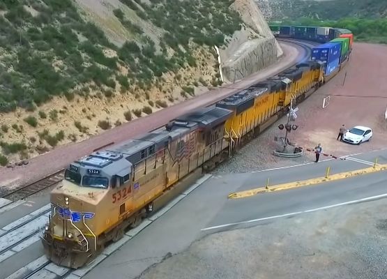 Amazon China ke Amerika Serikat FBA DHL International Rail Freight Melalui Gudang