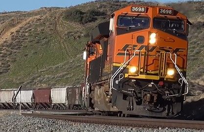 حمل و نقل جهانی محموله های راه آهن از چین به کانادا سریع و به موقع