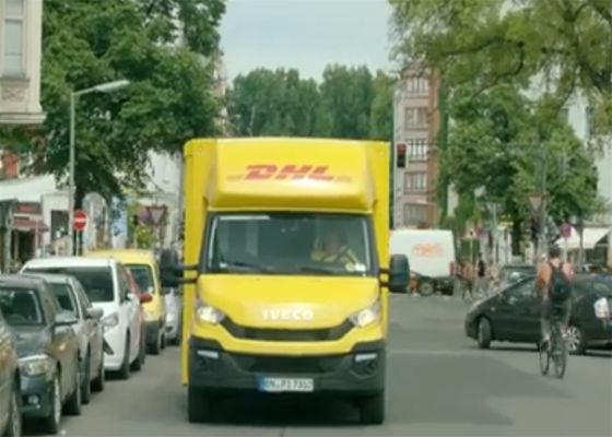 จีน ไปยังสหรัฐฯ FedEx DHL UPS สินค้า ระหว่างประเทศ ด่วน เจ้าหน้าที่ส่งทั่วโลก